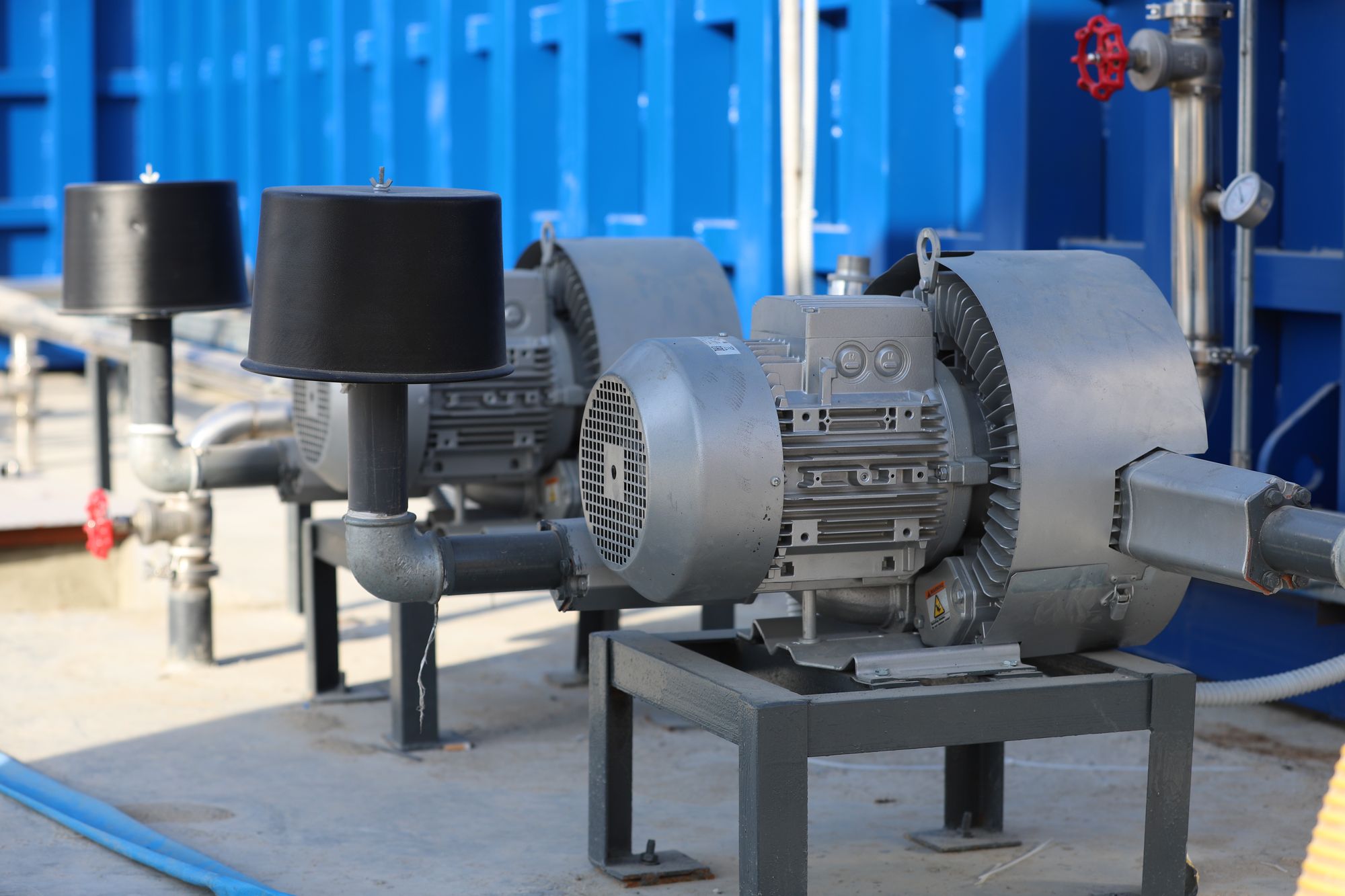 Air blowers for the MBR system, Al-Galala Konouz